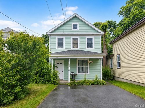 137 W Schuyler St, Oswego, NY, 13126-1353 | Card Image