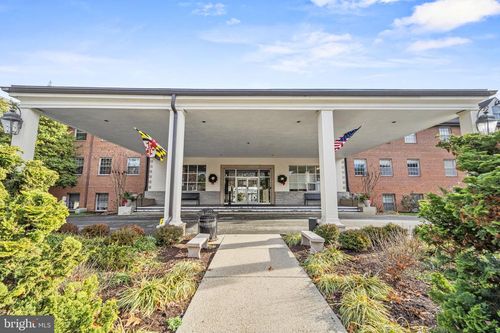 224-5301 Westbard Cir, BETHESDA, MD, 20816-1467 | Card Image