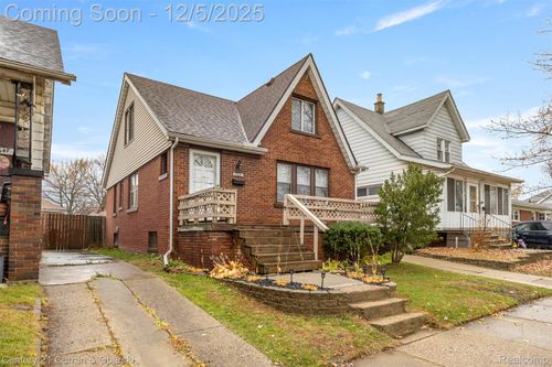 18641 Henry St, Melvindale, MI, 48122-1462 | Card Image