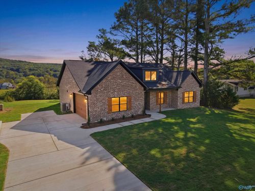 2179 County Lake Rd, Gurley, AL, 35748-8935 | Card Image