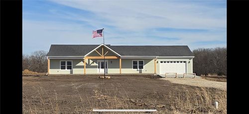 3717 Utah Rd, Wellsville, KS, 66092-8811 | Card Image