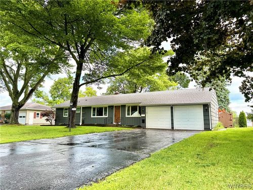 3980 Staley Dr, Hamburg, NY, 14075-4442 | Card Image