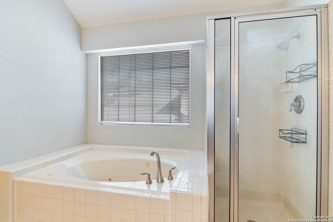1202 Reawick Dr, House other with 4 bedrooms, 3 bathrooms and null parking in San Antonio TX | Image 14
