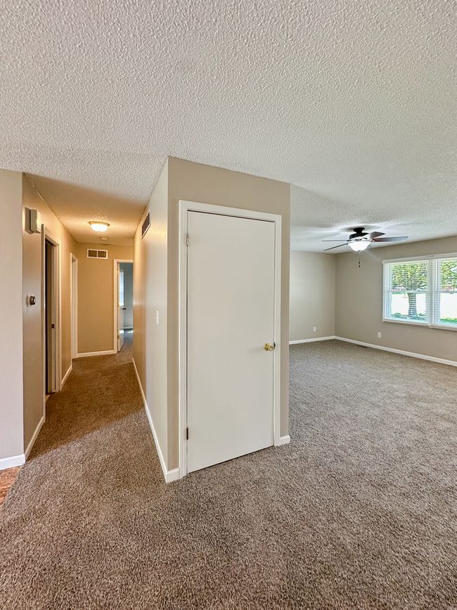5411 S Brookstone Dr, House other with 3 bedrooms, 2 bathrooms and 2 parking in Rochelle IL | Image 6