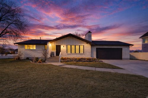 5288 3830, West Valley City, UT, 84120-2742 | Card Image