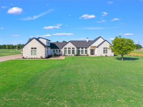 13504 Hudson Farms Road, Franklin, TX, 77859 | Card Image