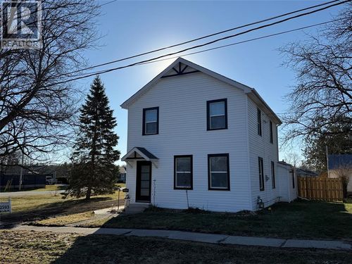 2593 Duryee Street, Oil Springs, ON, N0N1P0 | Card Image