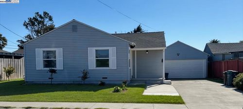2441 Glenlock St, San Pablo, CA, 94806-3243 | Card Image