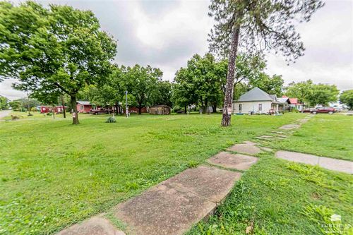 314 E Stover St, White City, KS, 66872 | Card Image