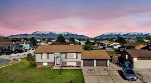 5592 S 3975 W, Roy, UT, 84067-8149 | Card Image