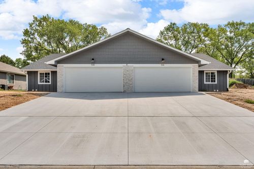 518 Shady Oak Dr, Saint George, KS, 66535-9841 | Card Image