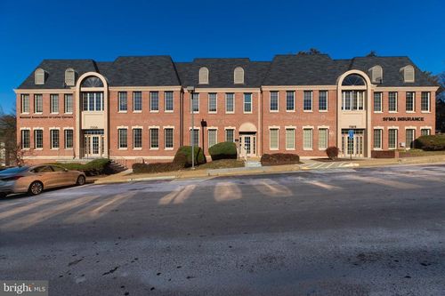 4e-7008 Little River Tpke, ANNANDALE, VA, 22003-5955 | Card Image