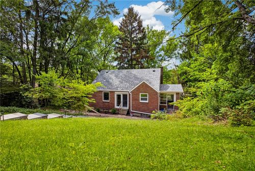 217 Curry Hollow Rd, West Mifflin, PA, 15122-2638 | Card Image