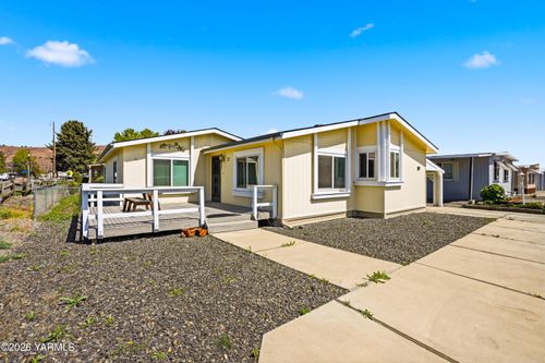 1011 N 34th Ave, Yakima, WA, 98902-1064 | Card Image