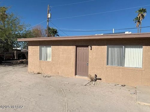 2812 N Fontana Ave, Tucson, AZ, 85705-4628 | Card Image
