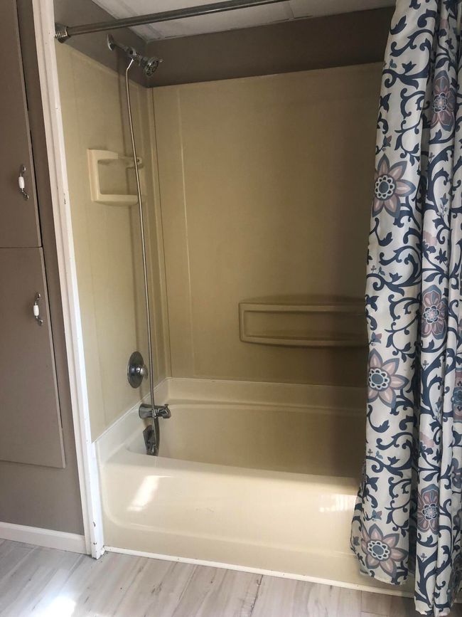 10233 N 10 Th St, House other with 6 bedrooms, 3 bathrooms and null parking in Plainwell MI | Image 54