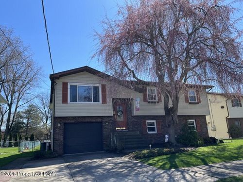 102 S Thomas Ave, Edwardsville, PA, 18704-4419 | Card Image