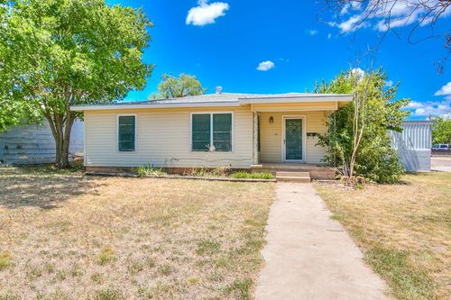 1309 N 5th St, Ballinger, TX, 76821-4019 | Card Image