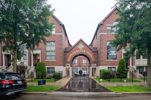 f-4414 S King Dr, Chicago, IL, 60653-3371 | Card Image