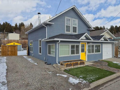 7909 23 Ave, Coleman, AB, T0K0M0 | Card Image