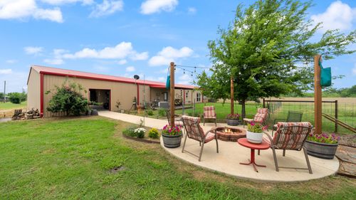 5801 County Road 4128, Scurry, TX, 75158-4642 | Card Image