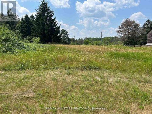 2 Thomas Street, Kawartha Lakes (Pontypool), ON, L0A1K0 | Card Image