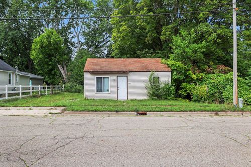 5804 Vermont Ave, Portage, MI, 49024-1359 | Card Image