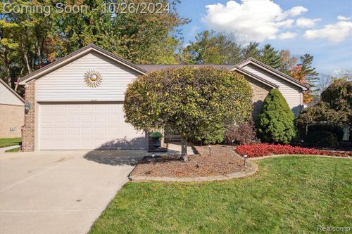 38450 Warren Road, Westland, MI, 48185 | Card Image