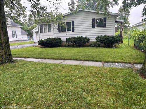 134 College Ave, Britton, MI, 49229-9705 | Card Image