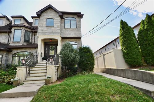 5198 Hylan Blvd, Staten Island, NY, 10312-5827 | Card Image