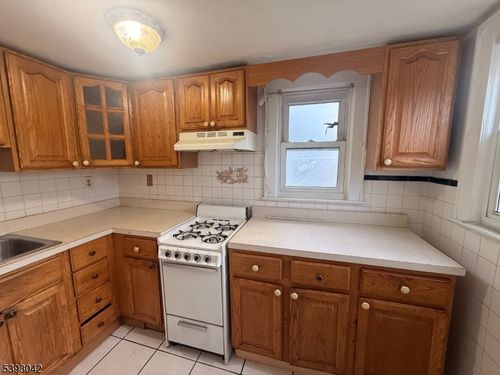 48 Reid St, Elizabeth, NJ, 07201-2624 | Card Image