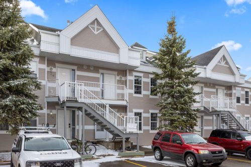 313-103 Strathaven Dr, Strathmore, AB, T1P1W3 | Card Image
