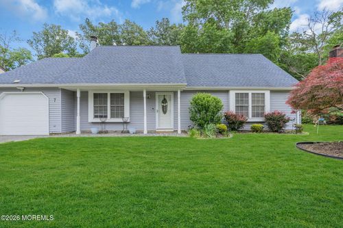 7 Cannon Ball Dr, Howell, NJ, 07731-1628 | Card Image