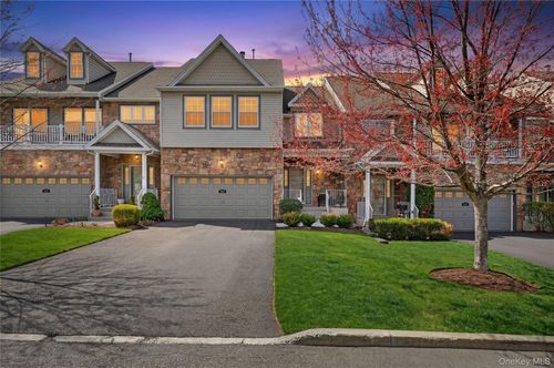 136 River Dr, Beacon, NY, 12508-7007 | Card Image