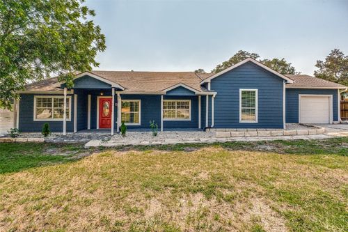 560 Persimmon Pass, Fischer, TX, 78623 | Card Image