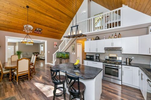 905 Whittaker Rd, Malahat, BC, V0R2L0 | Card Image