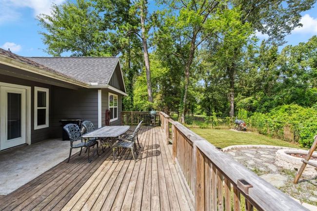 Oversized back deck | Image 27