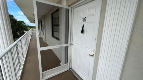 303-6097 Balboa Cir, Boca Raton, FL, 33433-8181 | Card Image