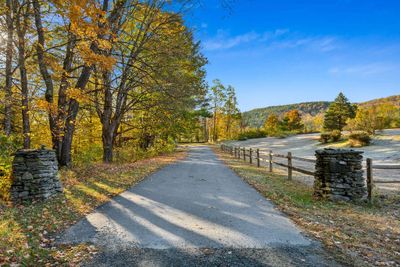 200 Turkey Trot Lane, House other with 4 bedrooms, 3 bathrooms and null parking in Hartford VT | Image 1