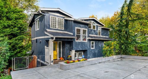 2708 Ne 98th St, Seattle, WA, 98115-2447 | Card Image