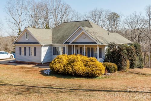 231 Sherry St, Rutherfordton, NC, 28139-2266 | Card Image