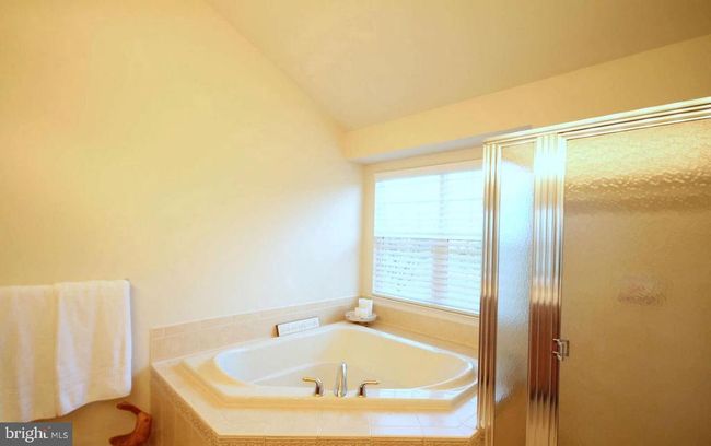 43154 Baltusrol Ter, Townhouse with 3 bedrooms, 3 bathrooms and null parking in ASHBURN VA | Image 17