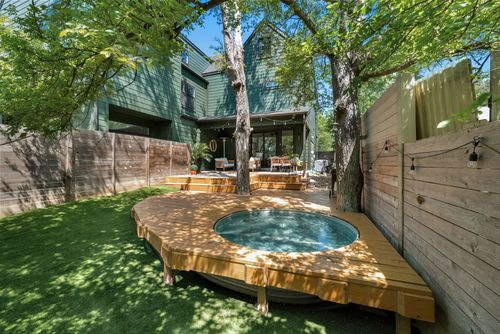 1-5109 Stone Gate Dr, Austin, TX, 78721-1611 | Card Image