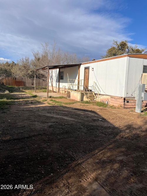 213-18100 S Double Tree Rd, Peeples Valley, AZ, 86332-8721 | Card Image