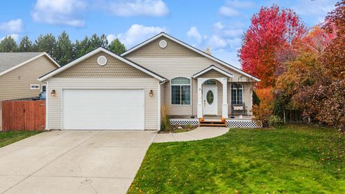 102 Buffalo Square Ct, Kalispell, MT, 59901-2785 | Card Image