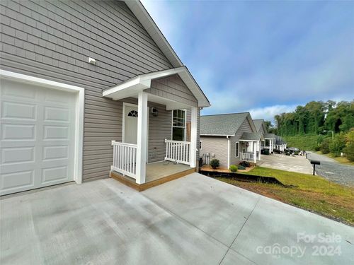 190 Amberwood Lane, Jefferson, NC, 28640 | Card Image