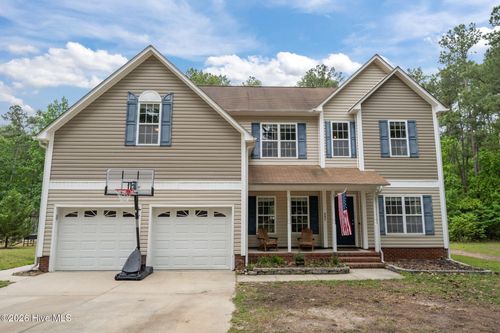 257 Wagonwheel Ln, Richlands, NC, 28574-8256 | Card Image