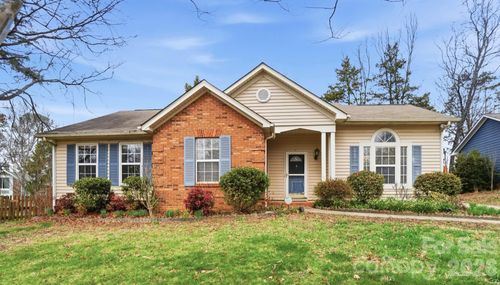3401 Catskill Dr, Matthews, NC, 28105-4451 | Card Image