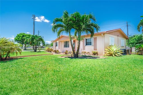 3125 Nw 205th St, Miami Gardens, FL, 33056-1317 | Card Image