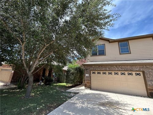 957 Brown Rock Dr, New Braunfels, TX, 78130-2753 | Card Image